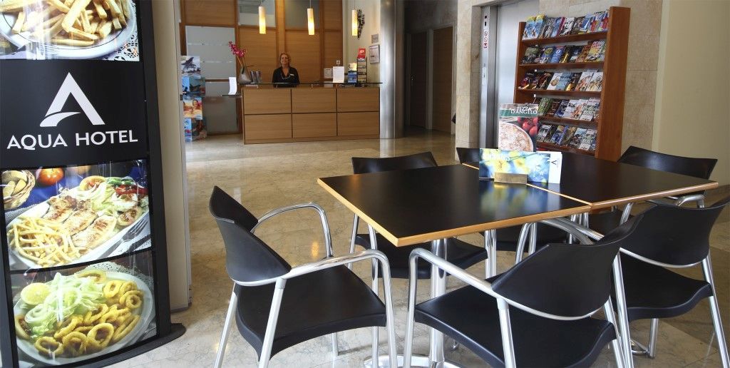 Aqua Hotel Nostre Mar Apartments ピネダ・デ・マール エクステリア 写真