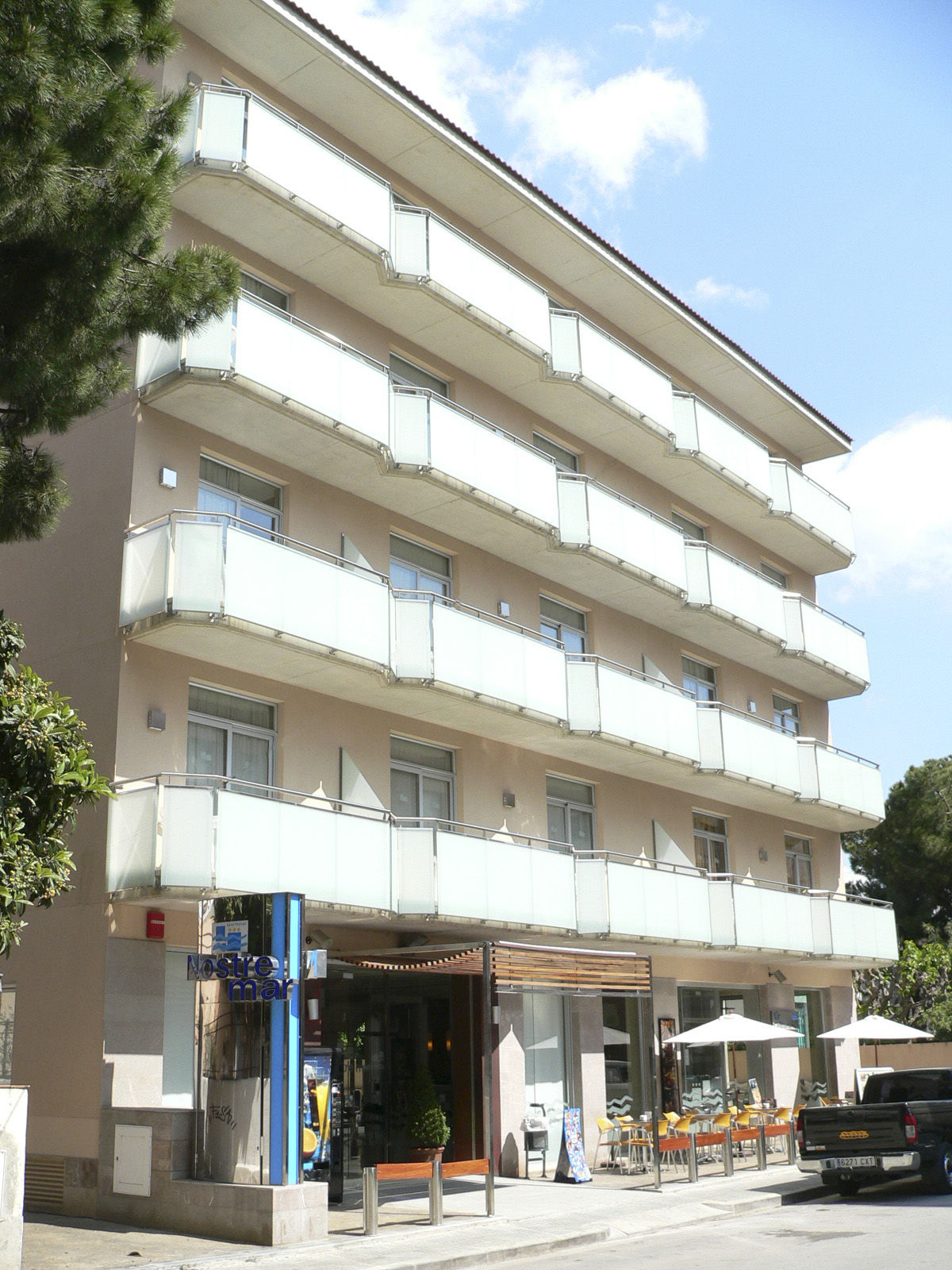 Aqua Hotel Nostre Mar Apartments ピネダ・デ・マール エクステリア 写真